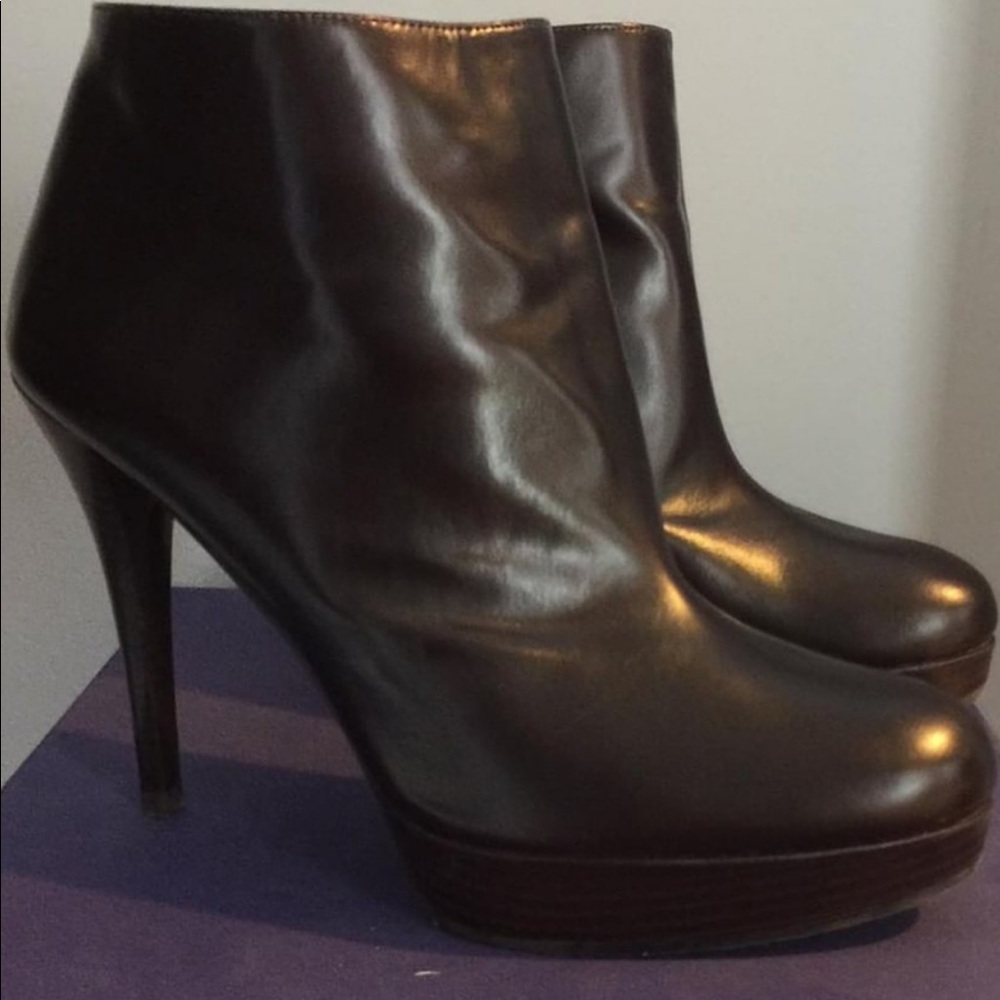 stuart weitzman